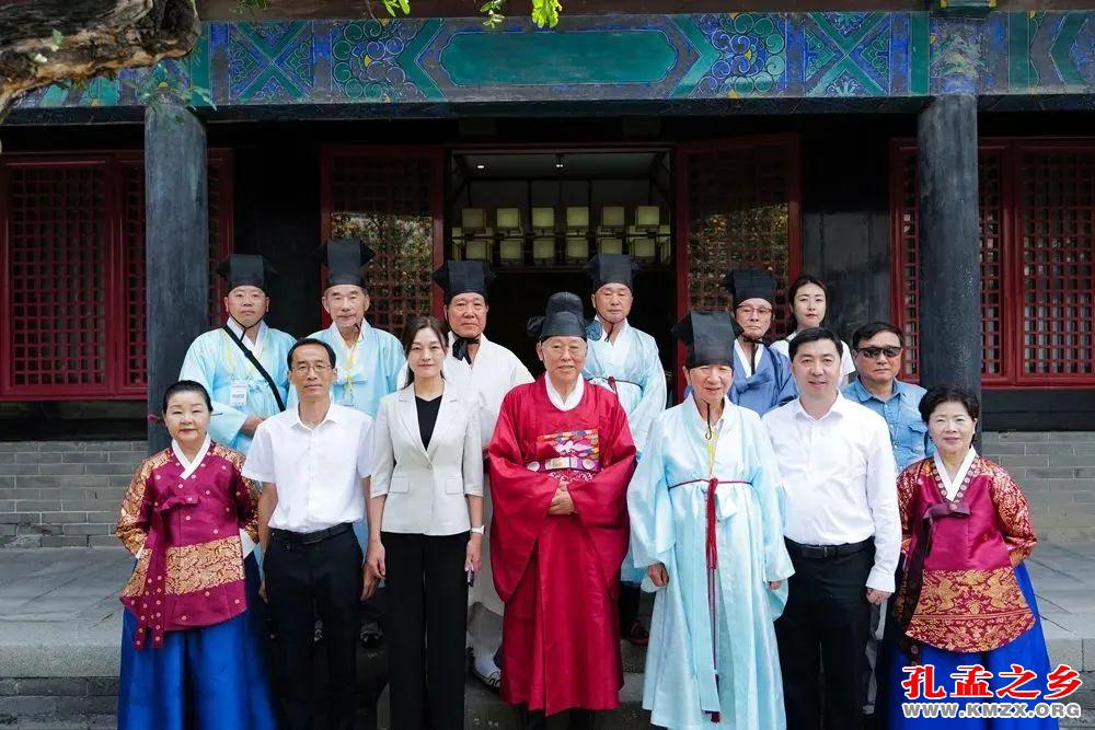 曲阜市人民政府与韩国成均馆交流座谈会