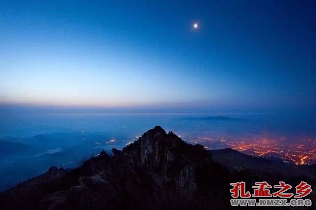 远看泰山黑乎乎