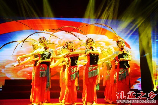 山东理工职业学院湖畔经典艺术团