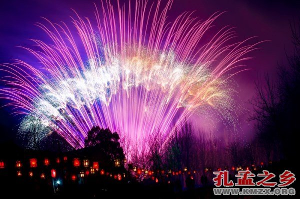 上九山古村落激光烟花晚会