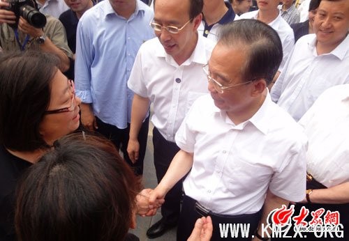 温家宝再赴北川视察 感谢山东人民援建(图)