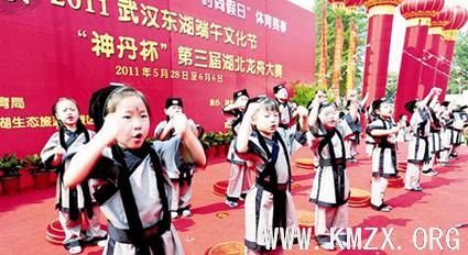 传统文化传承还是炒作？童学馆举办屈原祭祀活动备受关注