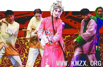 7月12日，山东艺术团的演员在台北表演山东地方戏联唱。