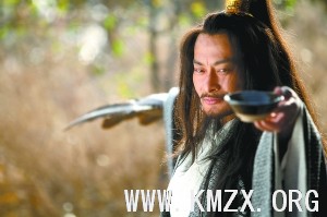 景岗山饰演公孙胜