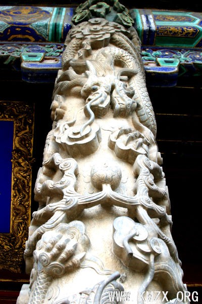 大成殿龙柱
