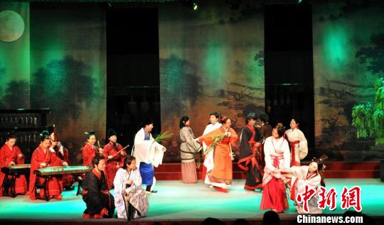 三月三河南上演中国古代节庆“上巳节”（图）