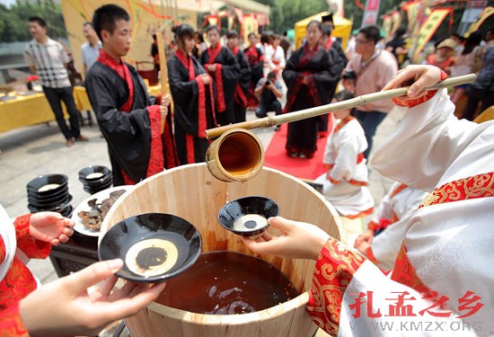 汉服爱好者端午祭祀仪式