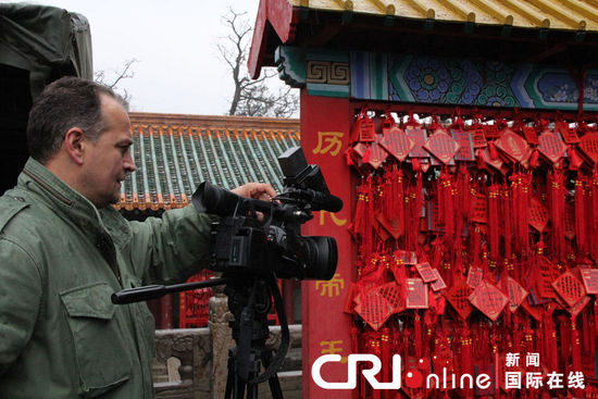 中东欧记者孔子故里感受中国文化(高清组图)