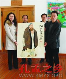 晚报讯 再现孔子一生行迹的主题创作《孔子圣迹图》，近日由青岛职业技术学院青年油画家魏新文创作完成，并在该院报告厅展出。