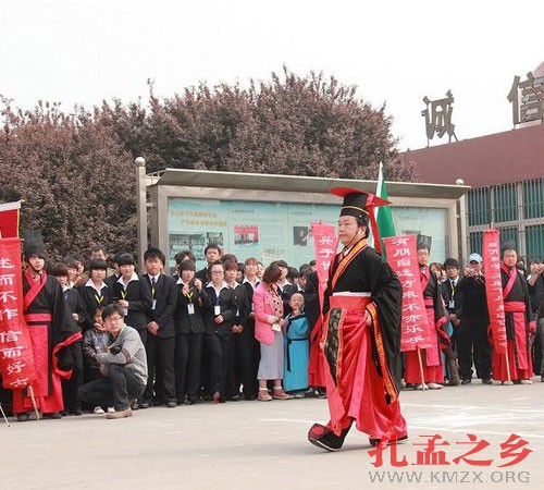 点击图片浏览更多精彩内容