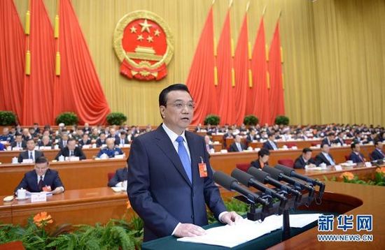 李克强首次政府工作报告赢得50多次掌声