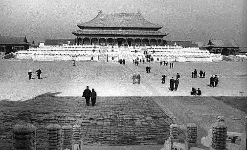 故宫博物院是如何度过十年“文革”的？