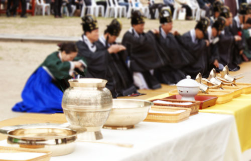 韩国首尔成均馆的祭孔典礼