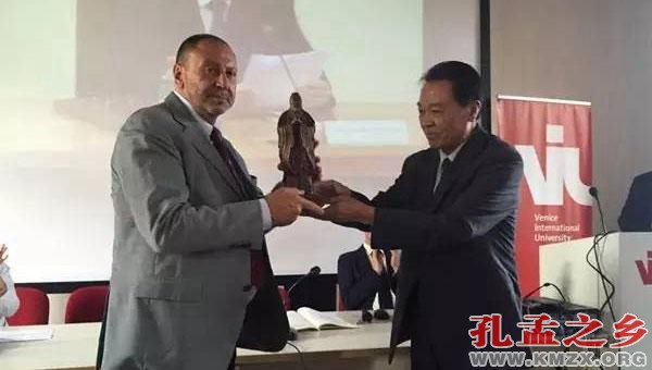 “国际儒学论坛——威尼斯学术会议”在意大利威尼斯举行，滕文生会长作主旨演讲 