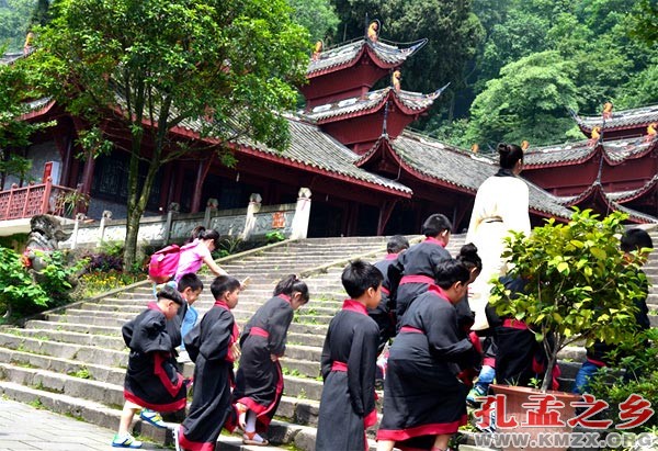 游泮入学
