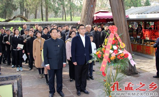 丁酉清明孔子后裔释奠仪式在孔林隆重举行