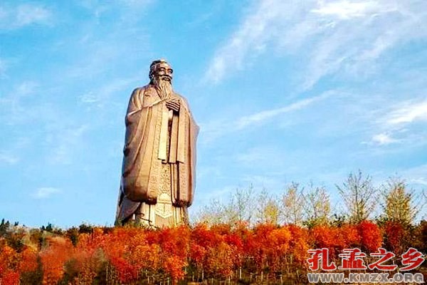 尼山圣境孔子像
