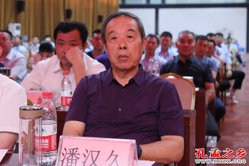 潘汉久
